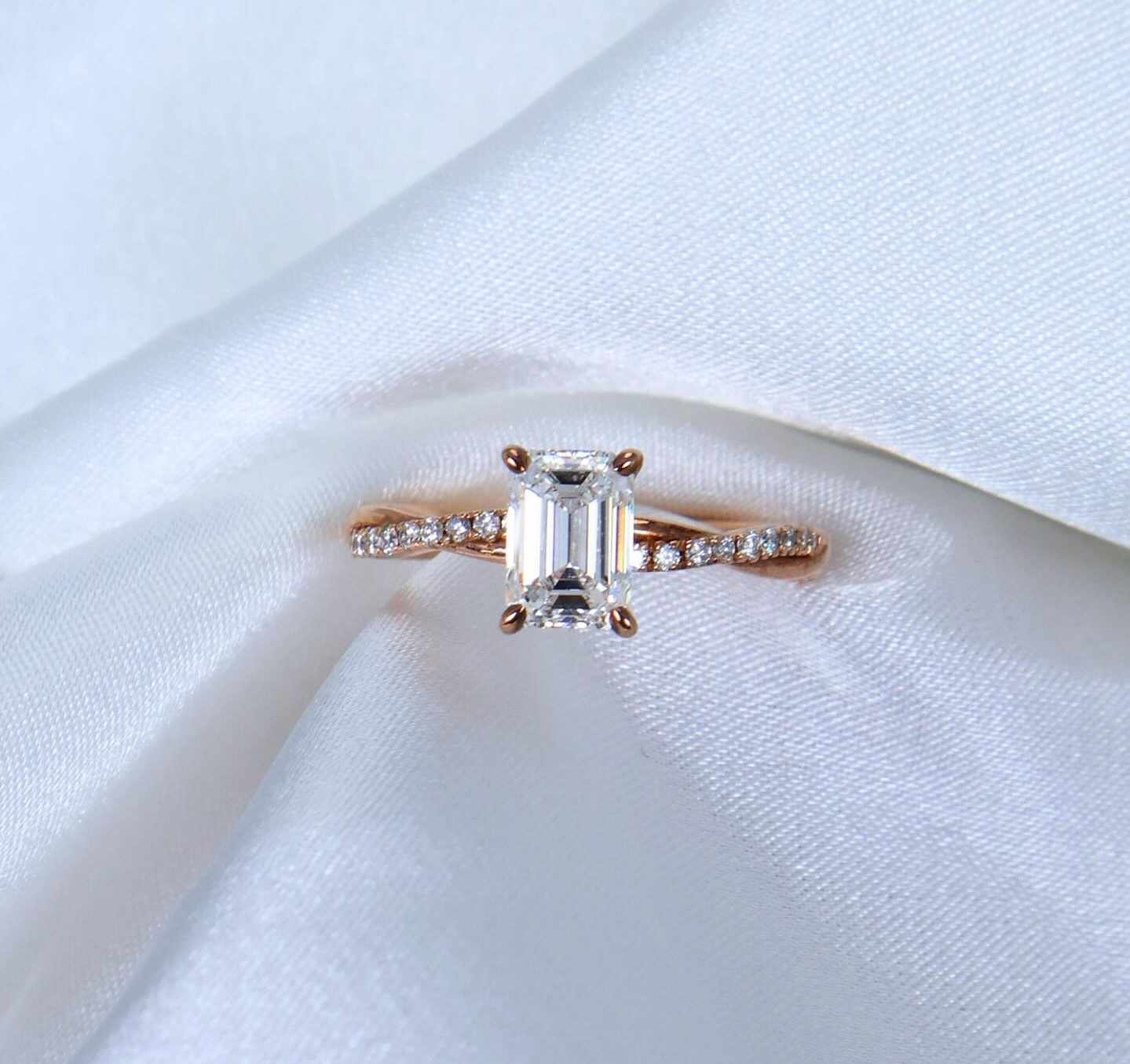 received_389053516941826